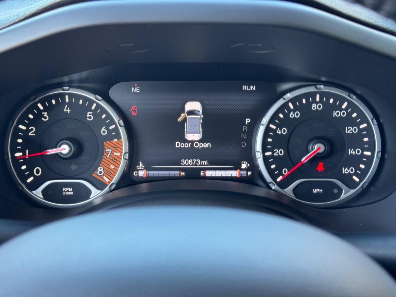 Jeep Renegade Vehicle Full-screen Gallery Image 17