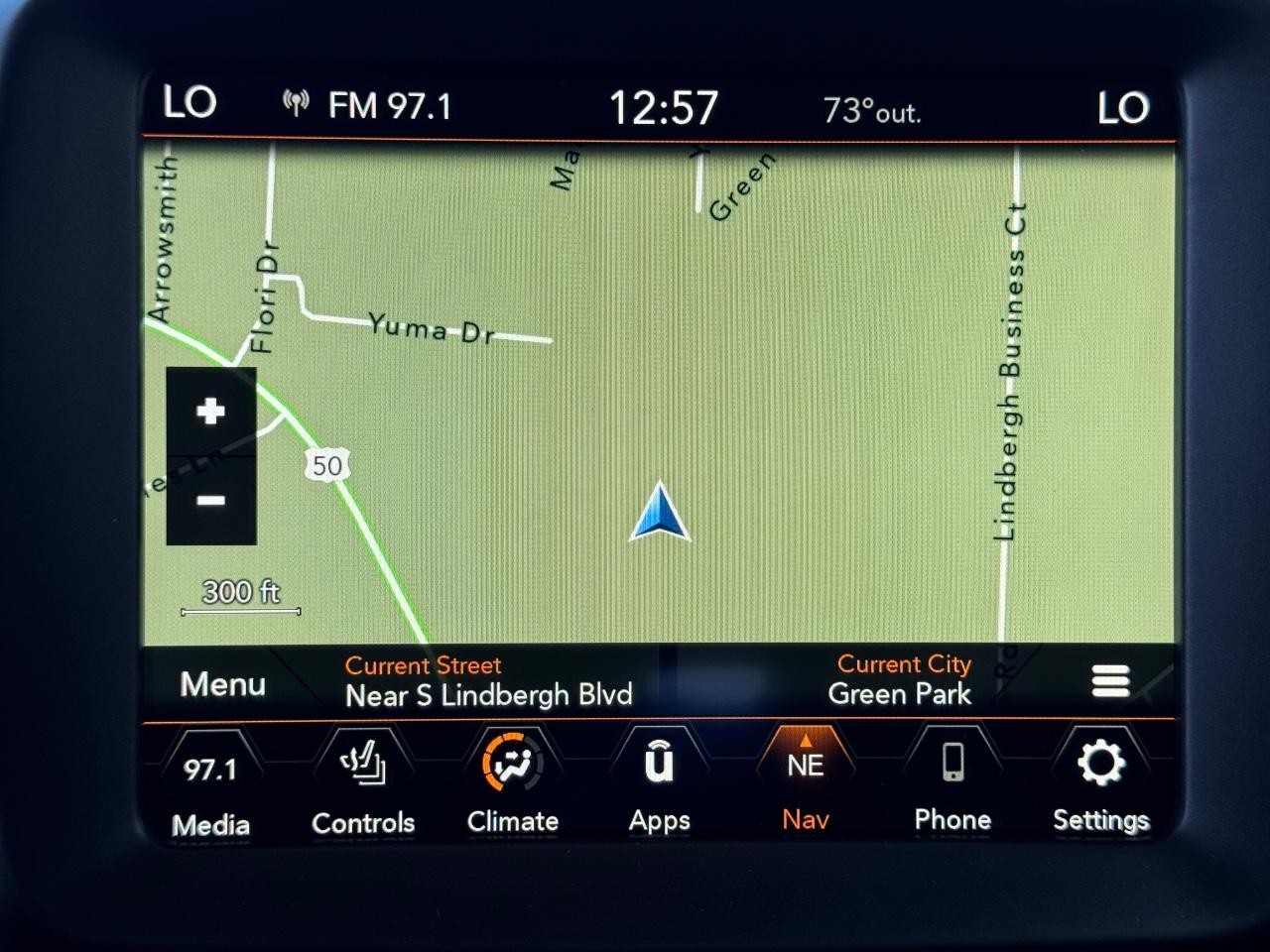 Jeep Renegade Vehicle Full-screen Gallery Image 23