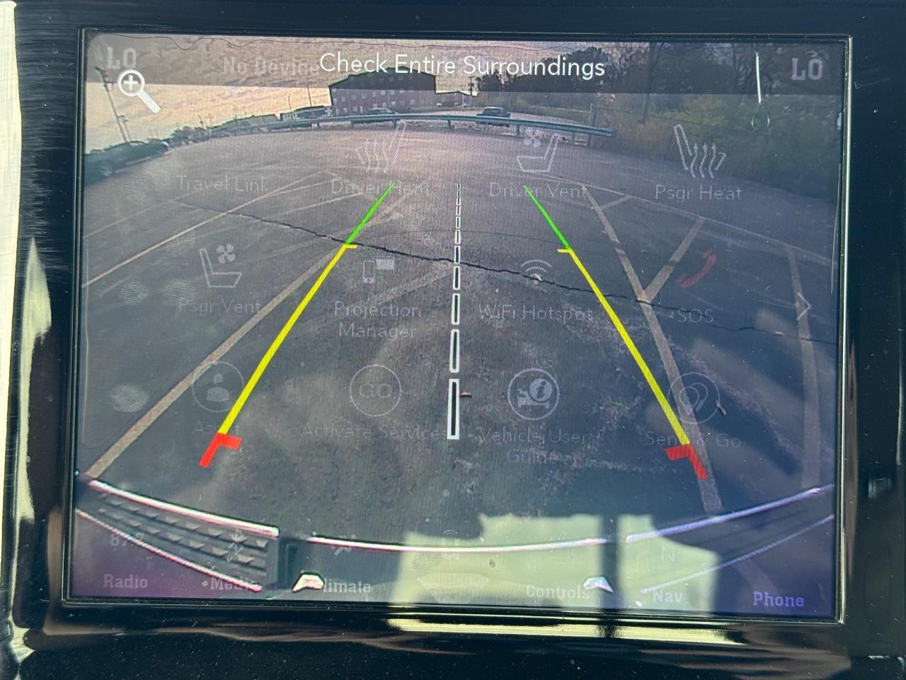 Ram 1500 Vehicle Full-screen Gallery Image 23