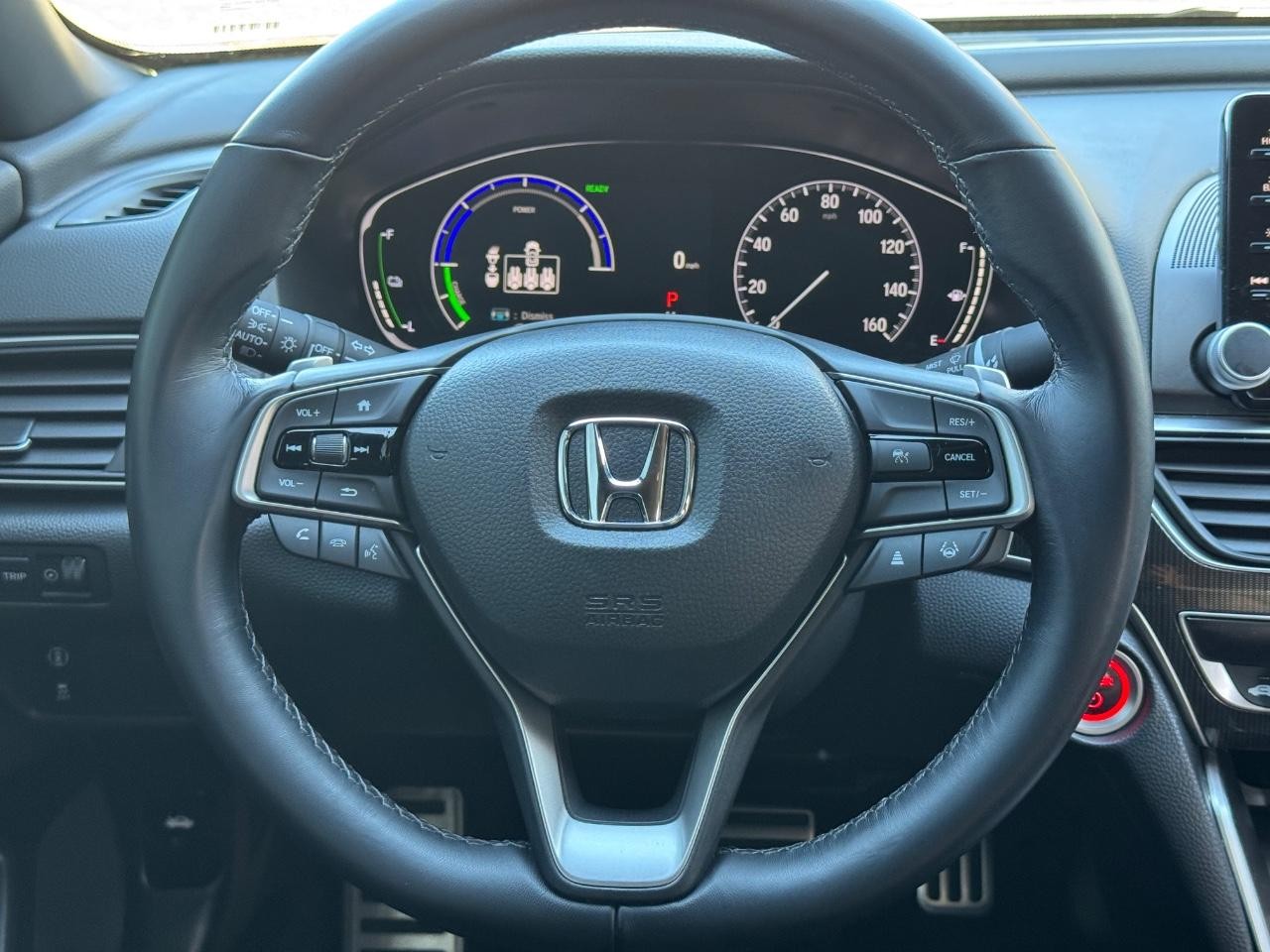 Honda Accord Hybrid Vehicle Full-screen Gallery Image 12