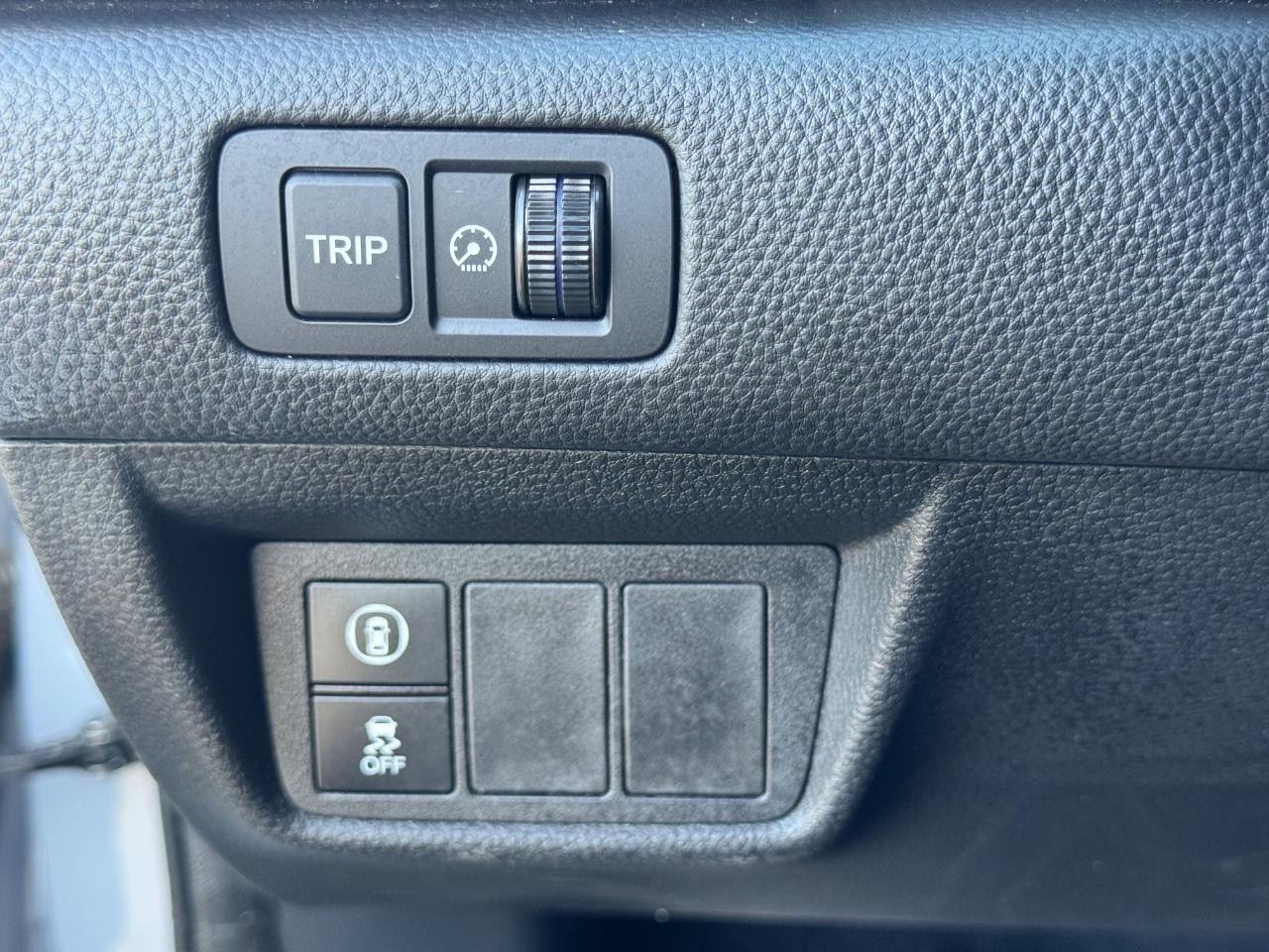 Honda Accord Hybrid Vehicle Full-screen Gallery Image 21