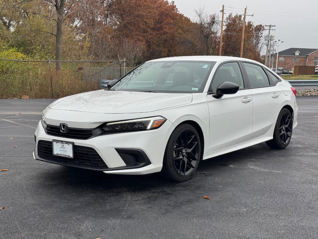 Honda Civic Sedan Vehicle Full-screen Gallery Image 08