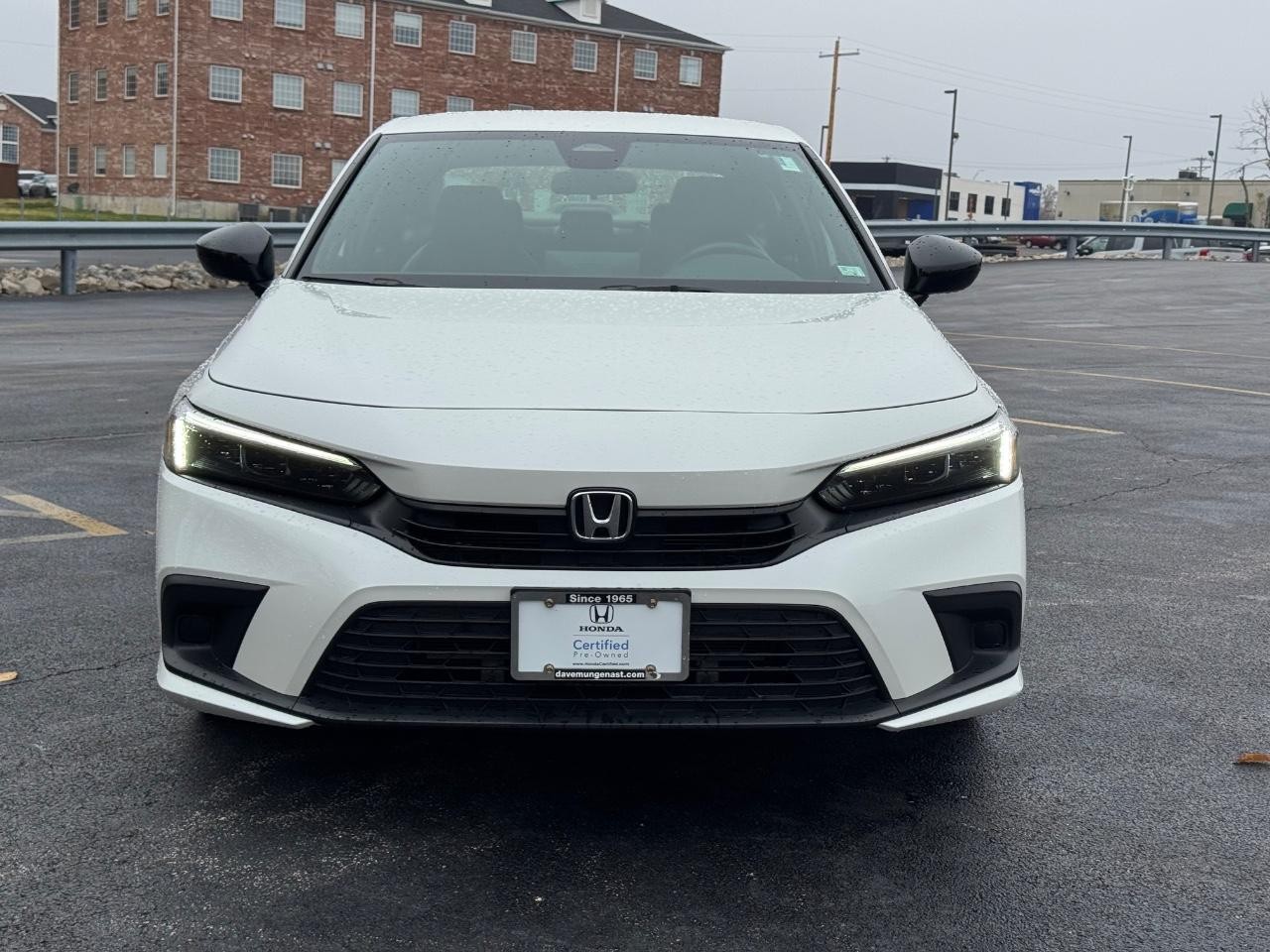 Honda Civic Sedan Vehicle Full-screen Gallery Image 09