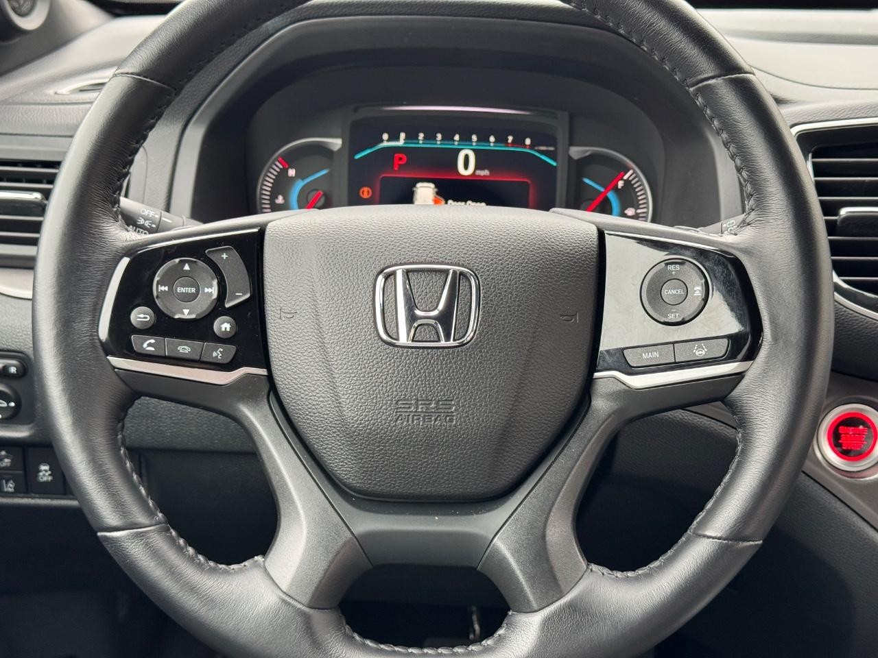 Honda Passport Vehicle Full-screen Gallery Image 12