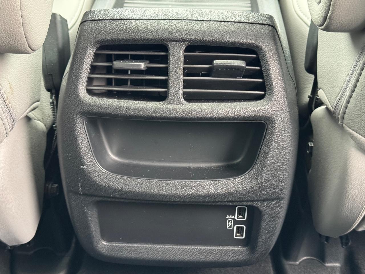 Honda Passport Vehicle Full-screen Gallery Image 16