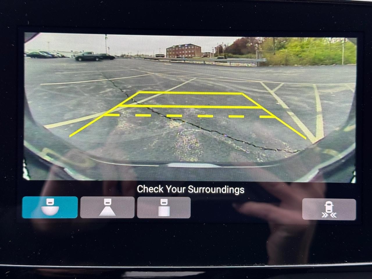 Honda Passport Vehicle Full-screen Gallery Image 24