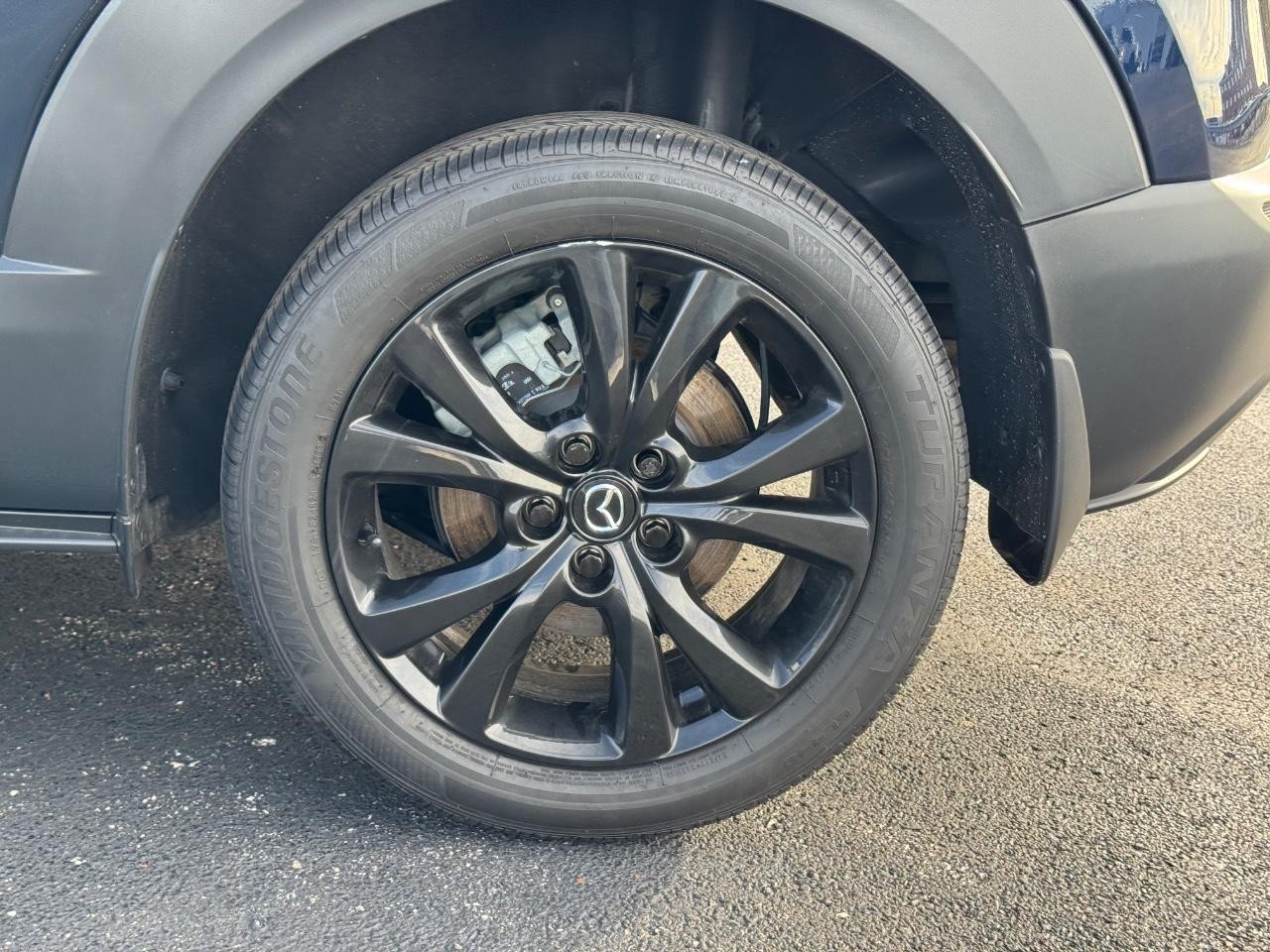 Mazda CX-30 Vehicle Full-screen Gallery Image 08