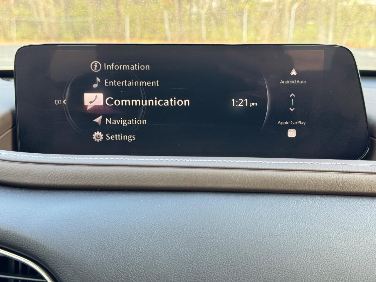 Mazda CX-30 Vehicle Full-screen Gallery Image 14