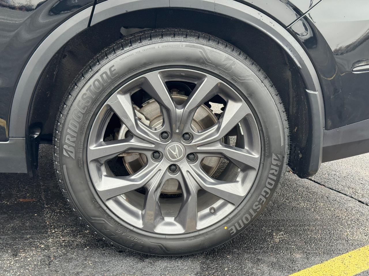 Acura MDX Vehicle Full-screen Gallery Image 07