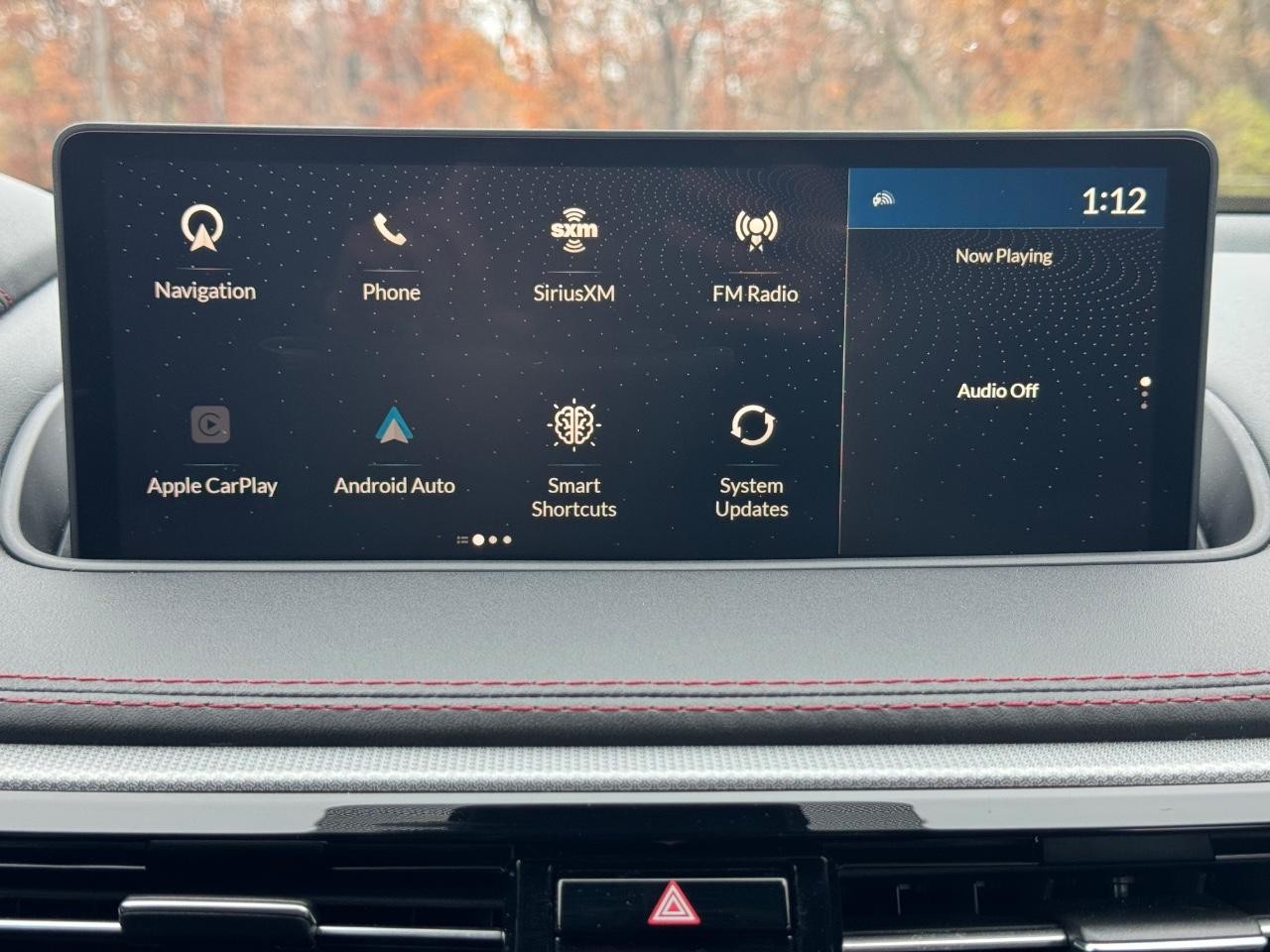 Acura MDX Vehicle Full-screen Gallery Image 14