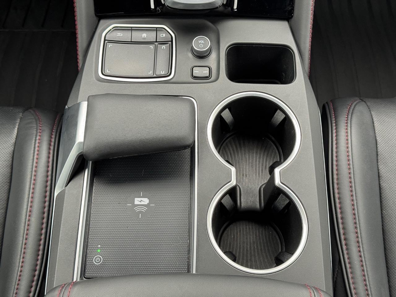 Acura MDX Vehicle Full-screen Gallery Image 16