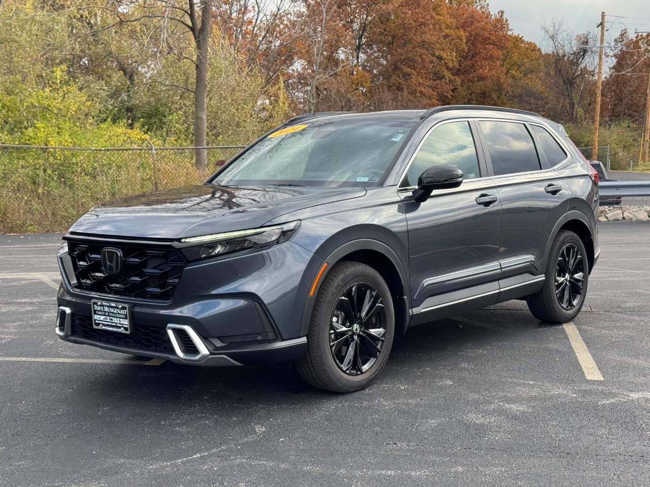 Honda CR-V Hybrid Vehicle Full-screen Gallery Image 08