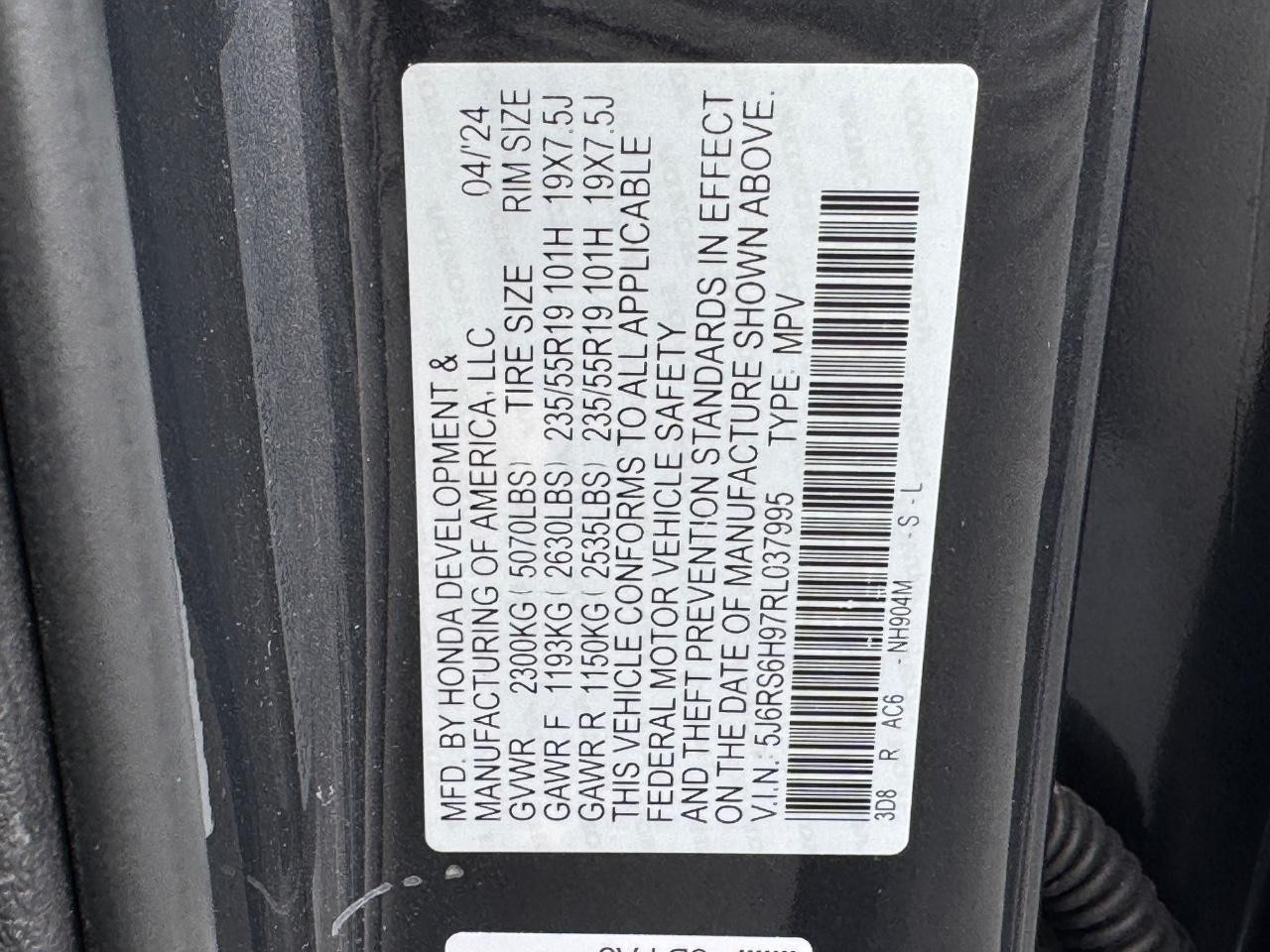 Honda CR-V Hybrid Vehicle Full-screen Gallery Image 28