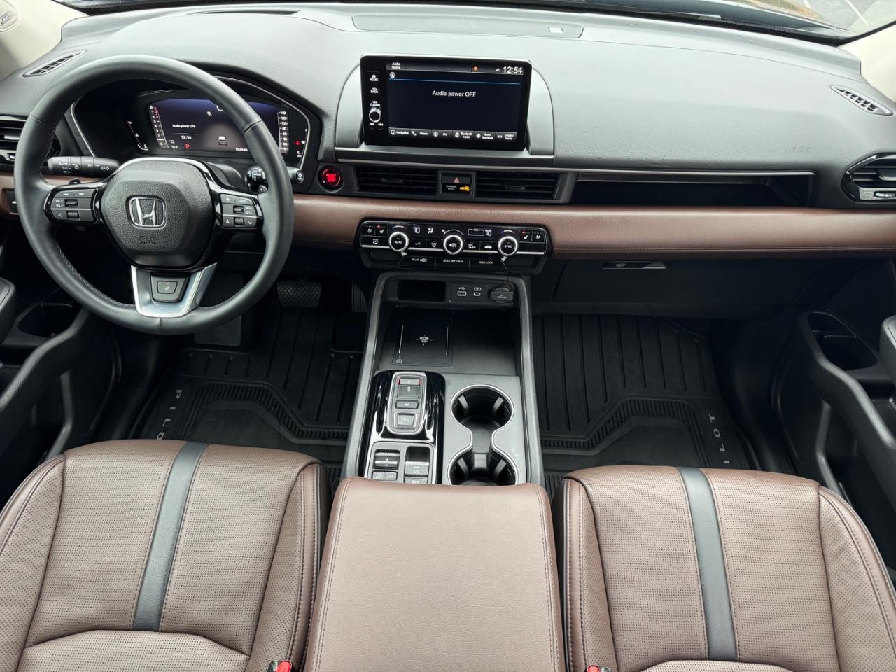 Honda Pilot Vehicle Full-screen Gallery Image 12