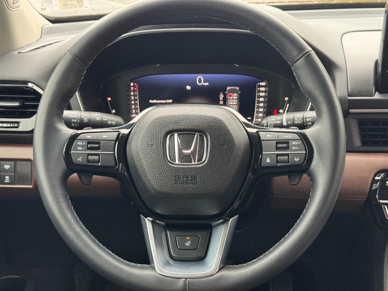 Honda Pilot Vehicle Full-screen Gallery Image 13