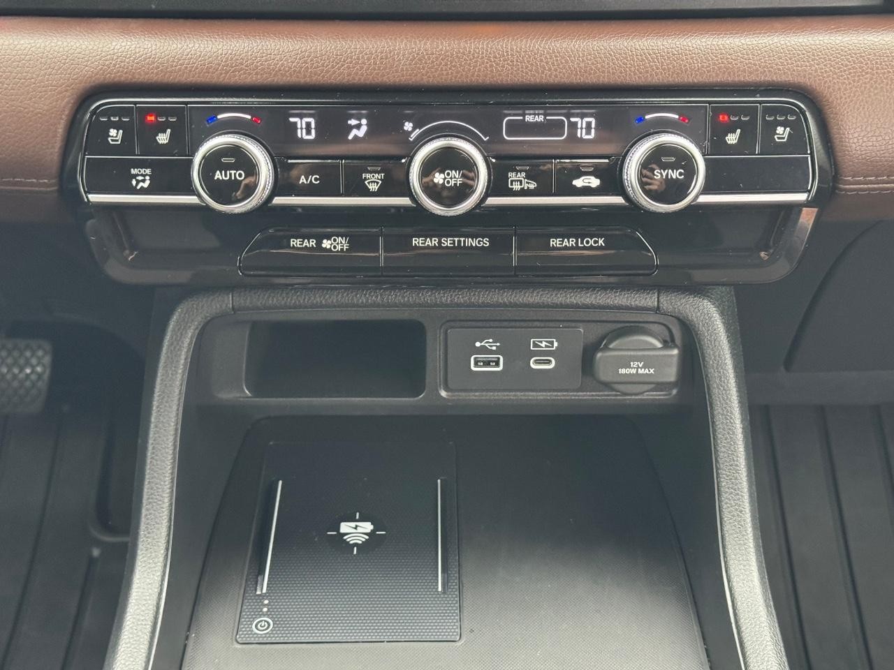 Honda Pilot Vehicle Full-screen Gallery Image 15