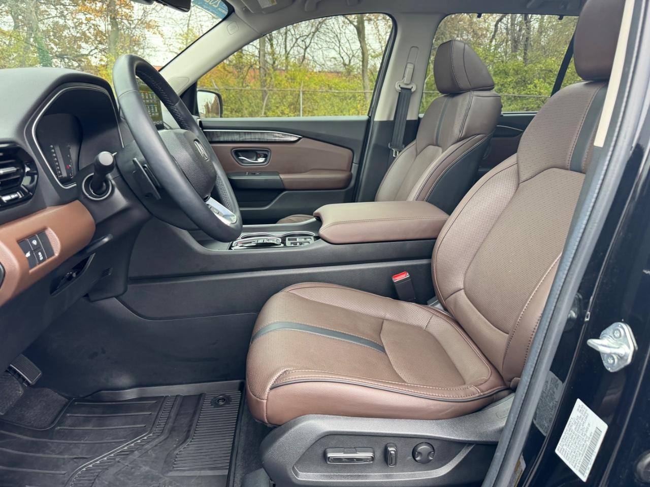 Honda Pilot Vehicle Full-screen Gallery Image 19