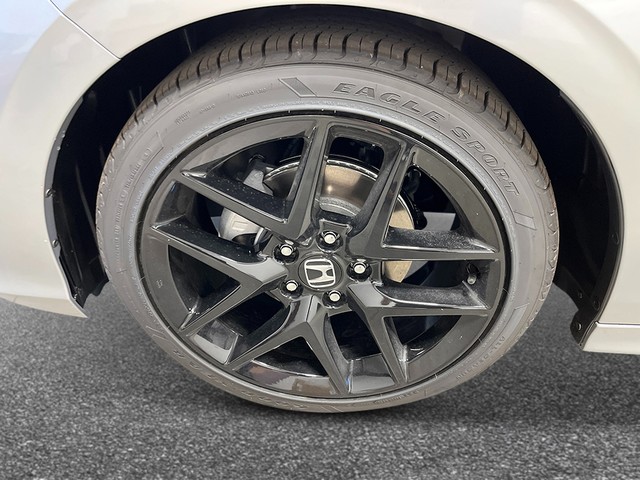 Honda Civic Sedan Vehicle Full-screen Gallery Image 11