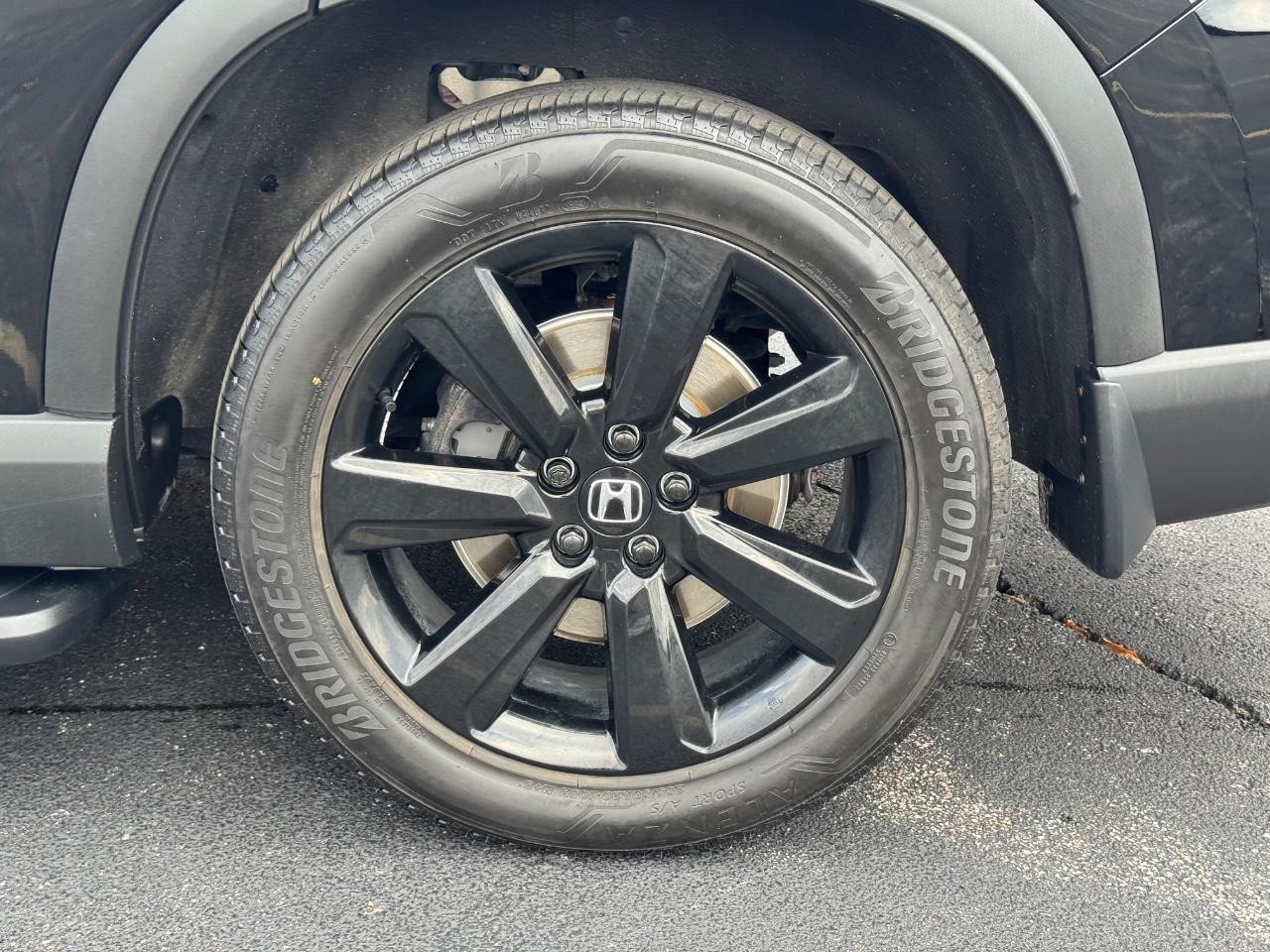 Honda Pilot Vehicle Full-screen Gallery Image 07