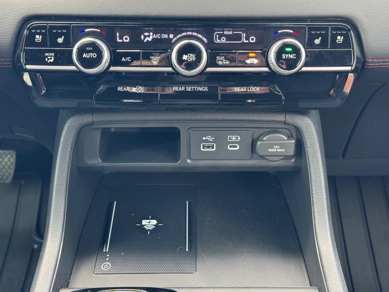 Honda Pilot Vehicle Full-screen Gallery Image 15