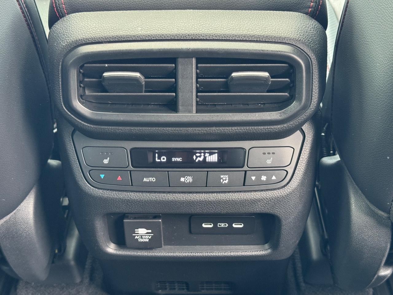 Honda Pilot Vehicle Full-screen Gallery Image 17