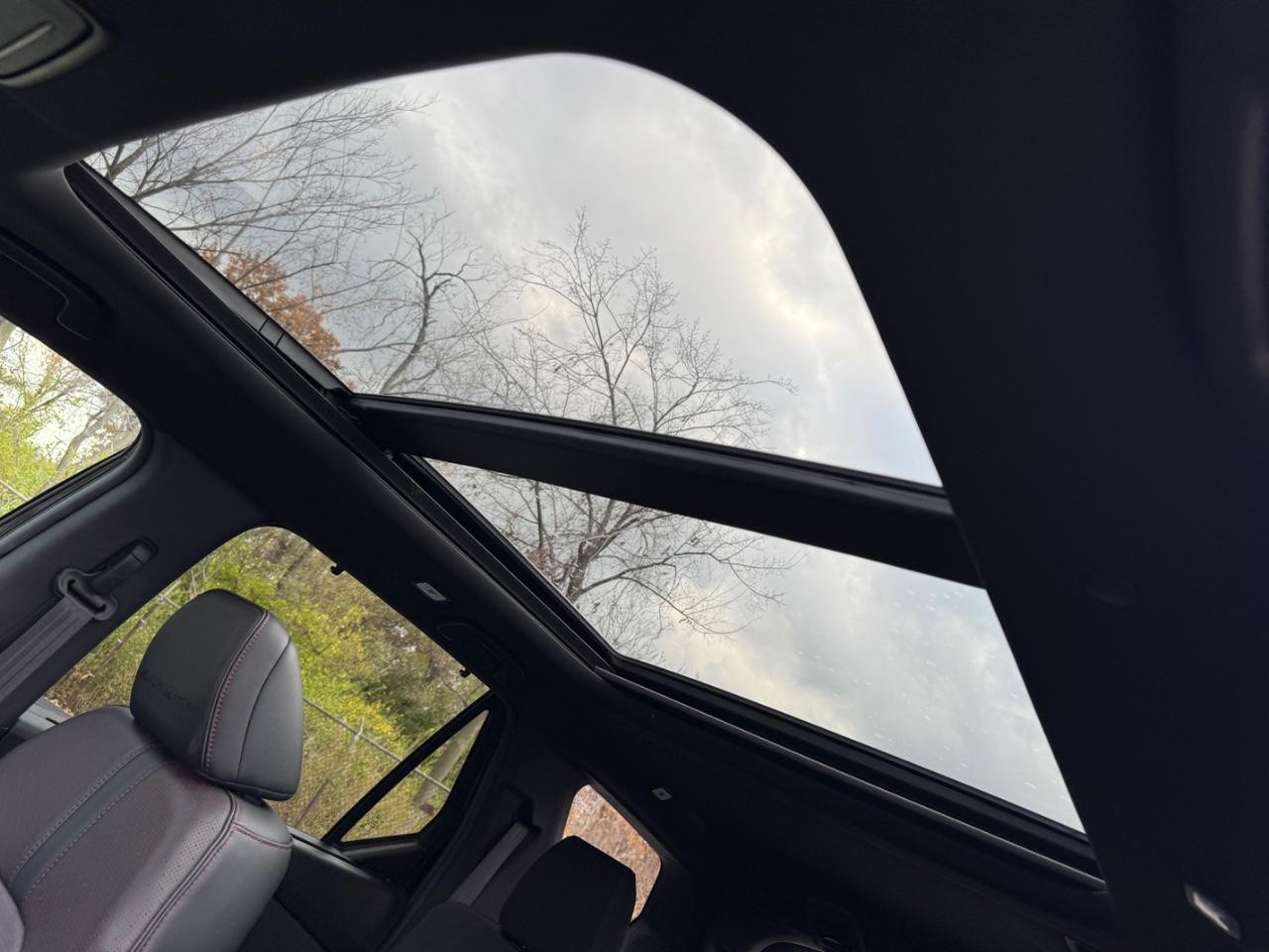 Honda Pilot Vehicle Full-screen Gallery Image 20