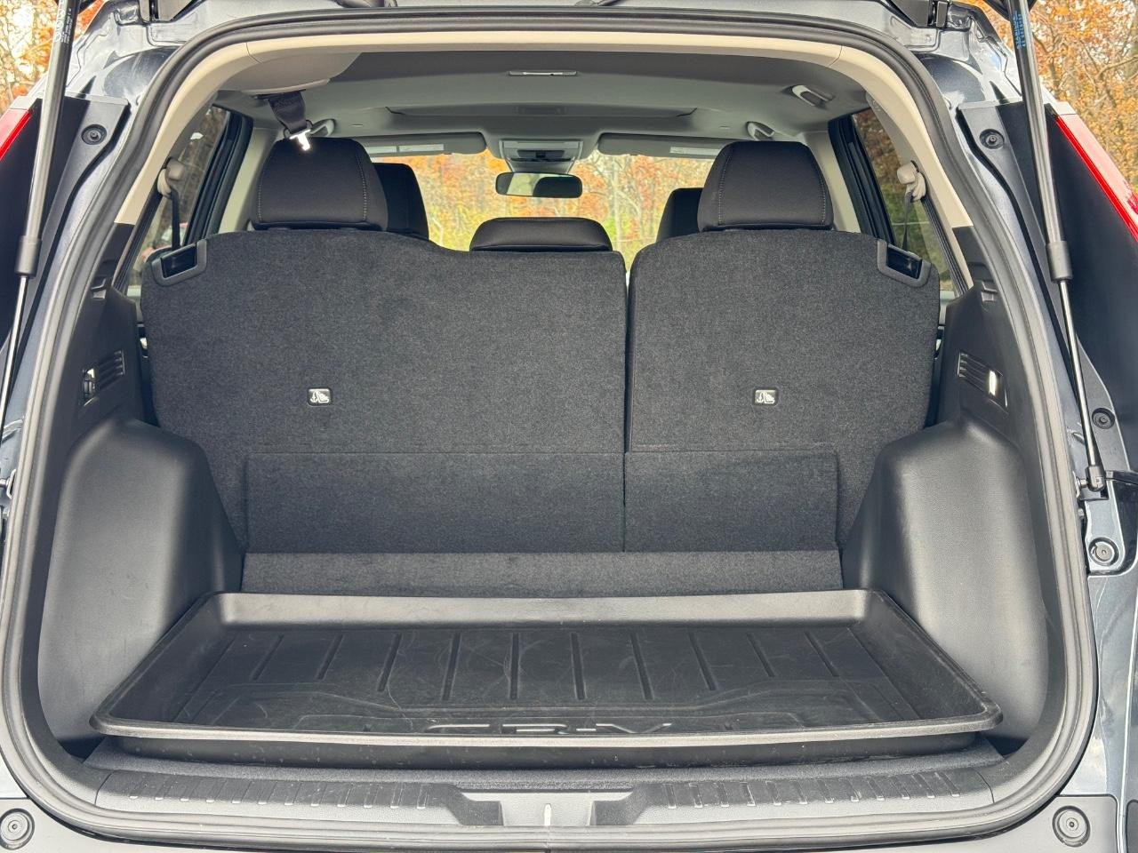 Honda CR-V Vehicle Full-screen Gallery Image 04