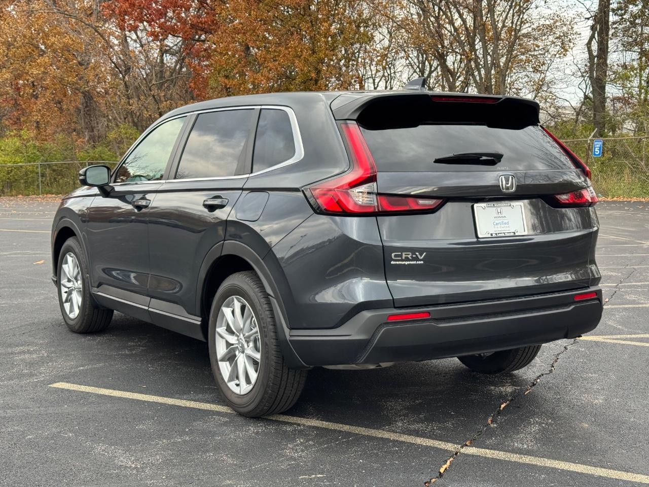 Honda CR-V Vehicle Full-screen Gallery Image 06