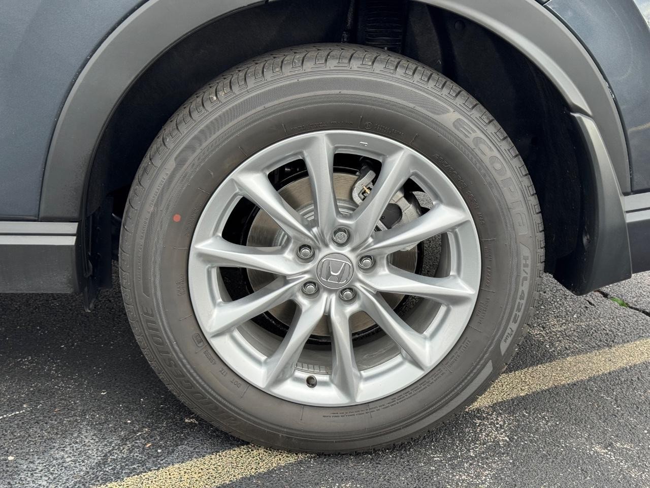 Honda CR-V Vehicle Full-screen Gallery Image 07