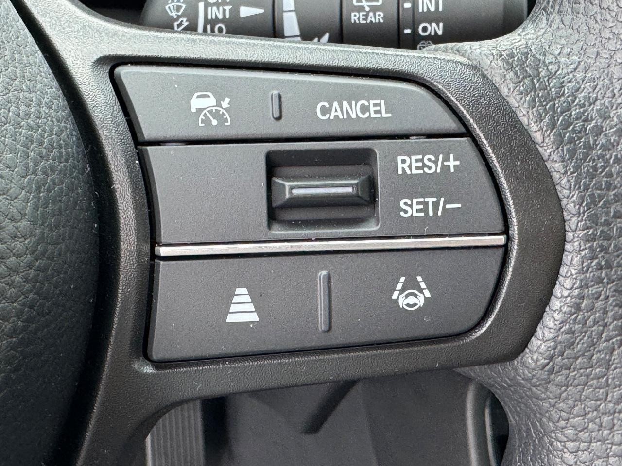 Honda CR-V Vehicle Full-screen Gallery Image 22