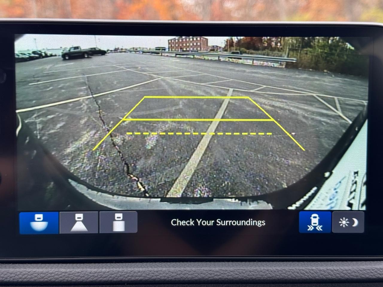 Honda CR-V Vehicle Full-screen Gallery Image 23