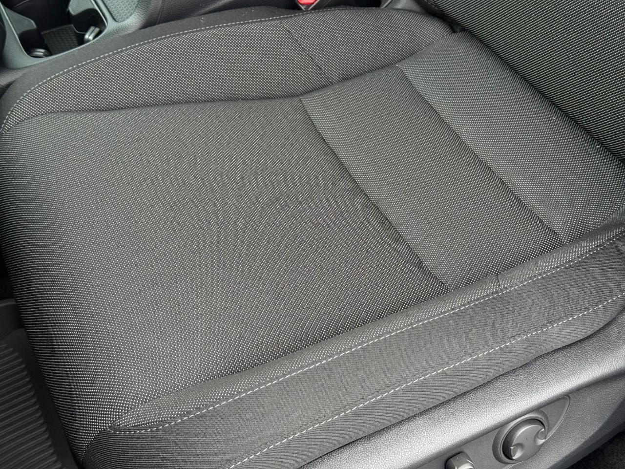 Honda CR-V Vehicle Full-screen Gallery Image 25