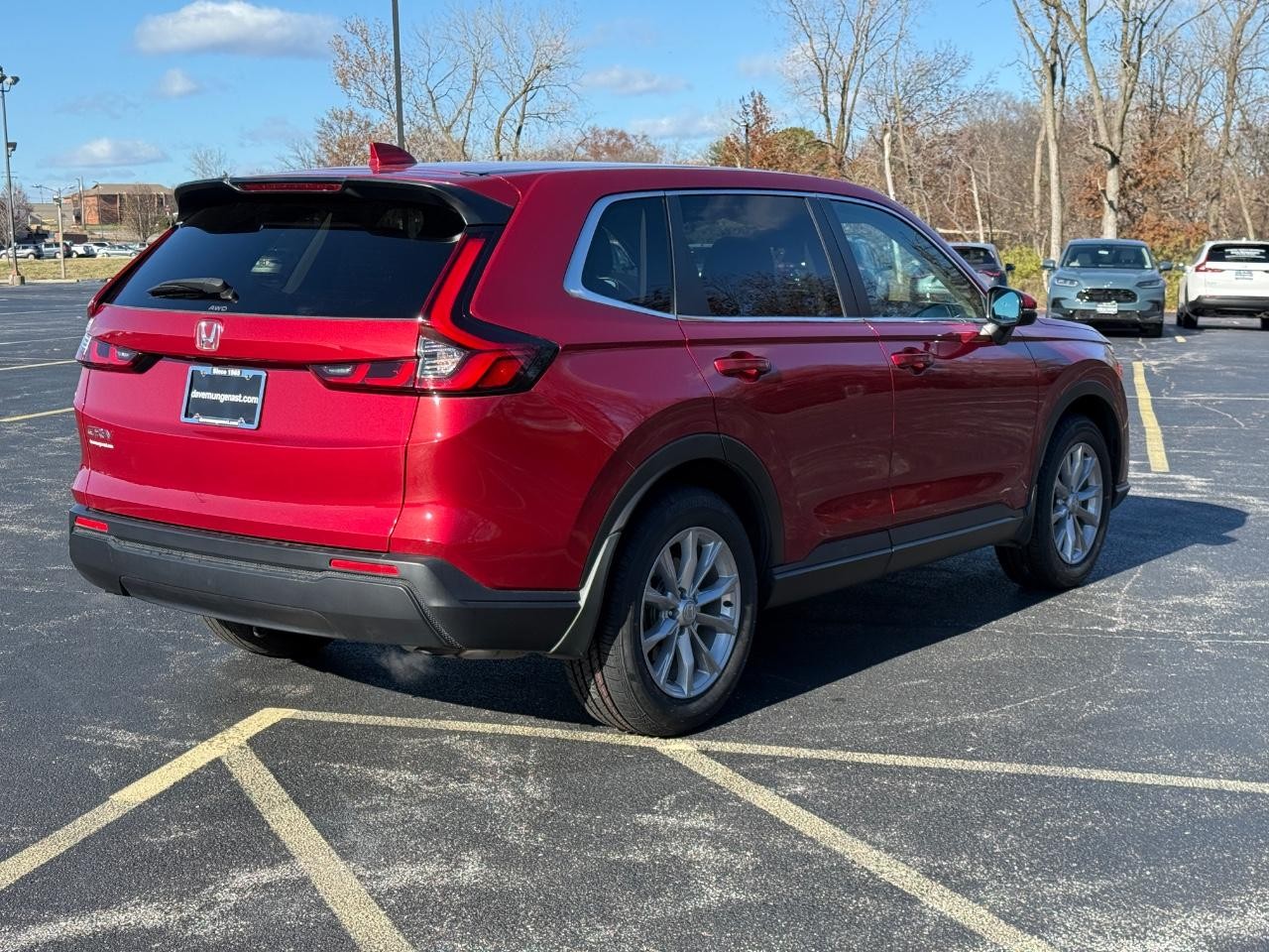 Honda CR-V Vehicle Full-screen Gallery Image 03