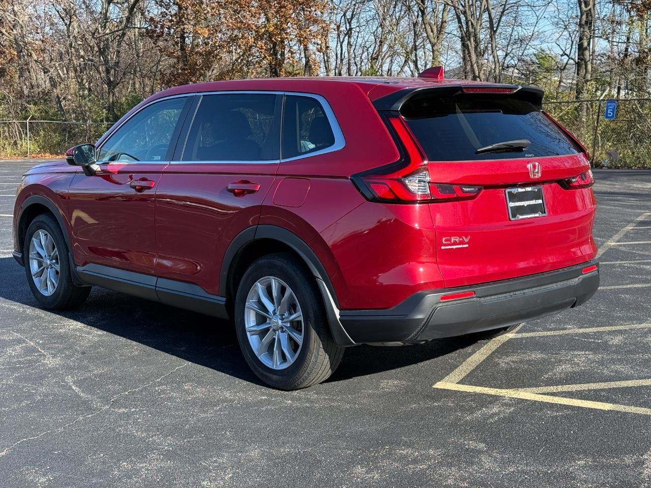 Honda CR-V Vehicle Full-screen Gallery Image 06