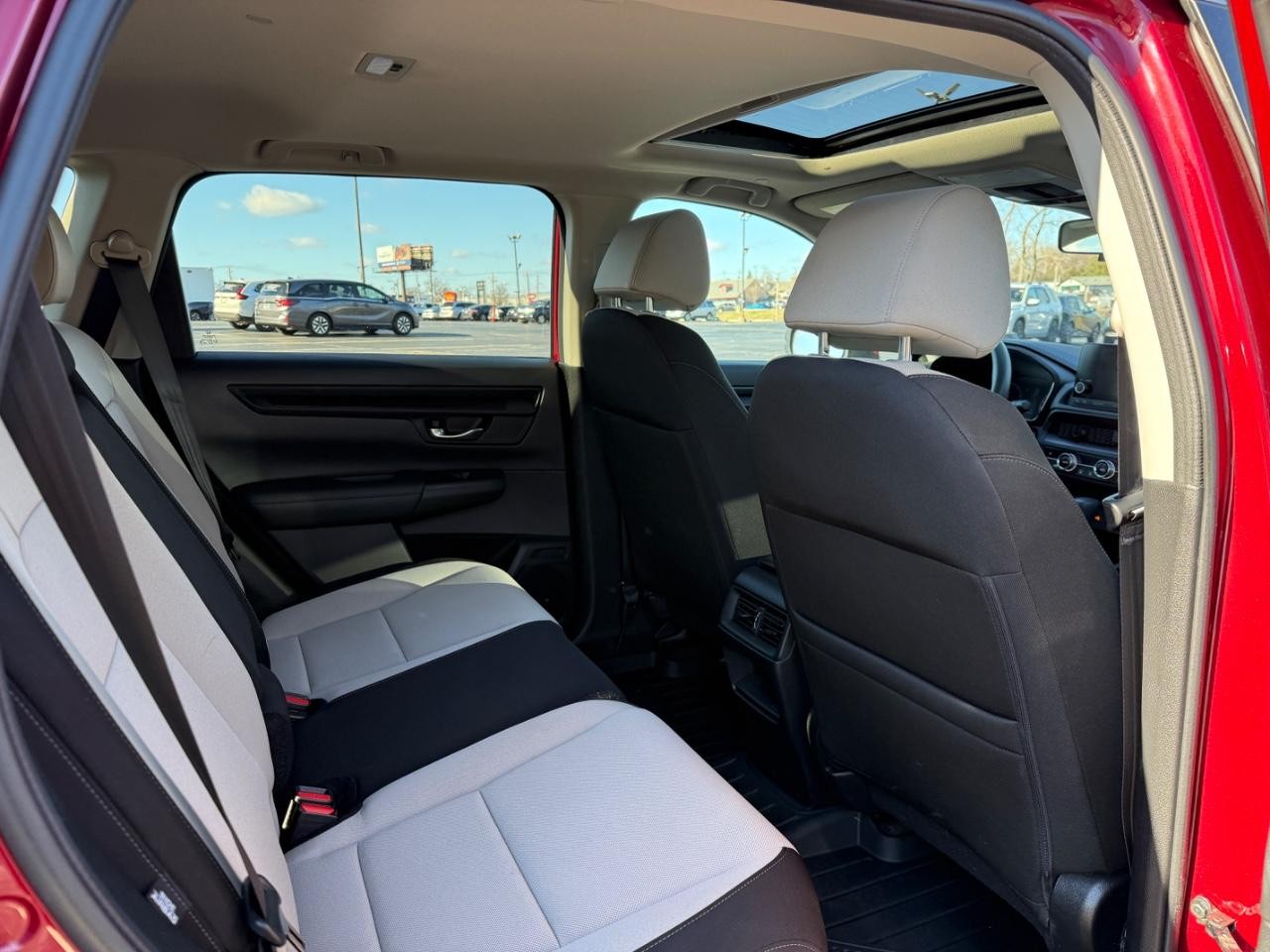 Honda CR-V Vehicle Full-screen Gallery Image 10