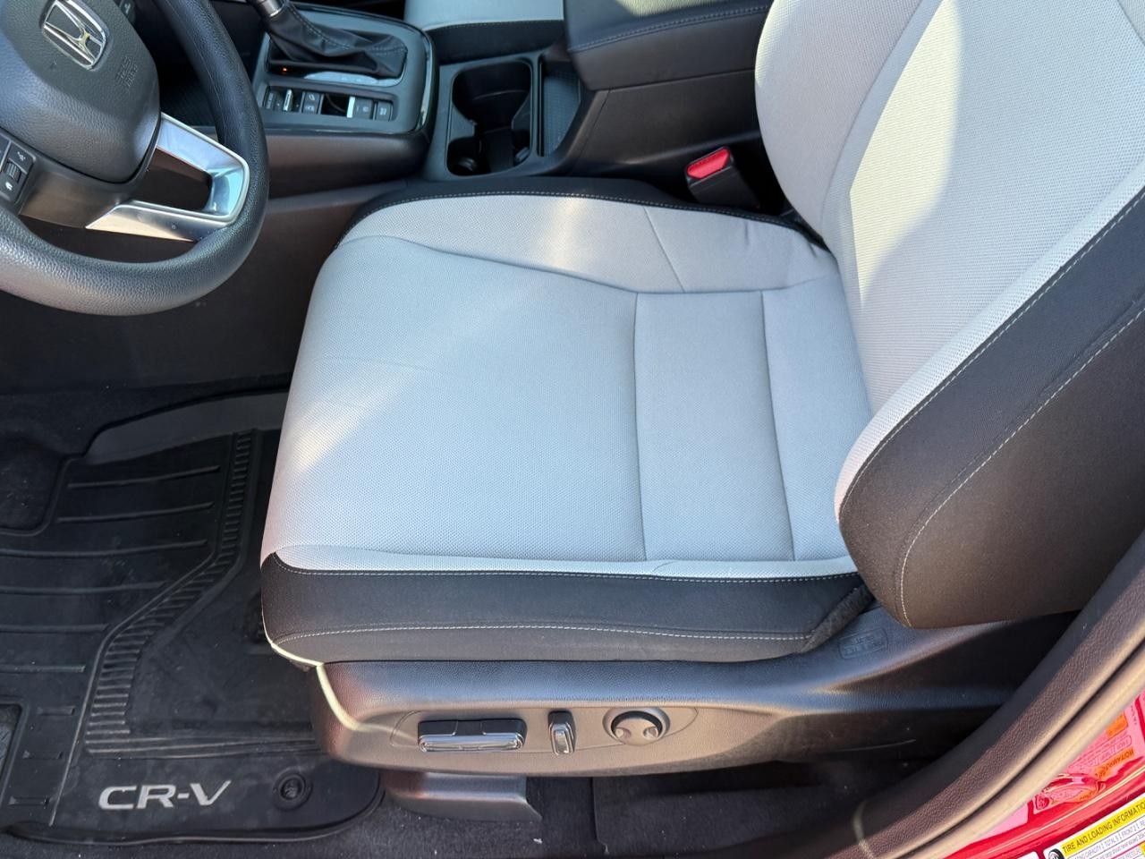 Honda CR-V Vehicle Full-screen Gallery Image 15