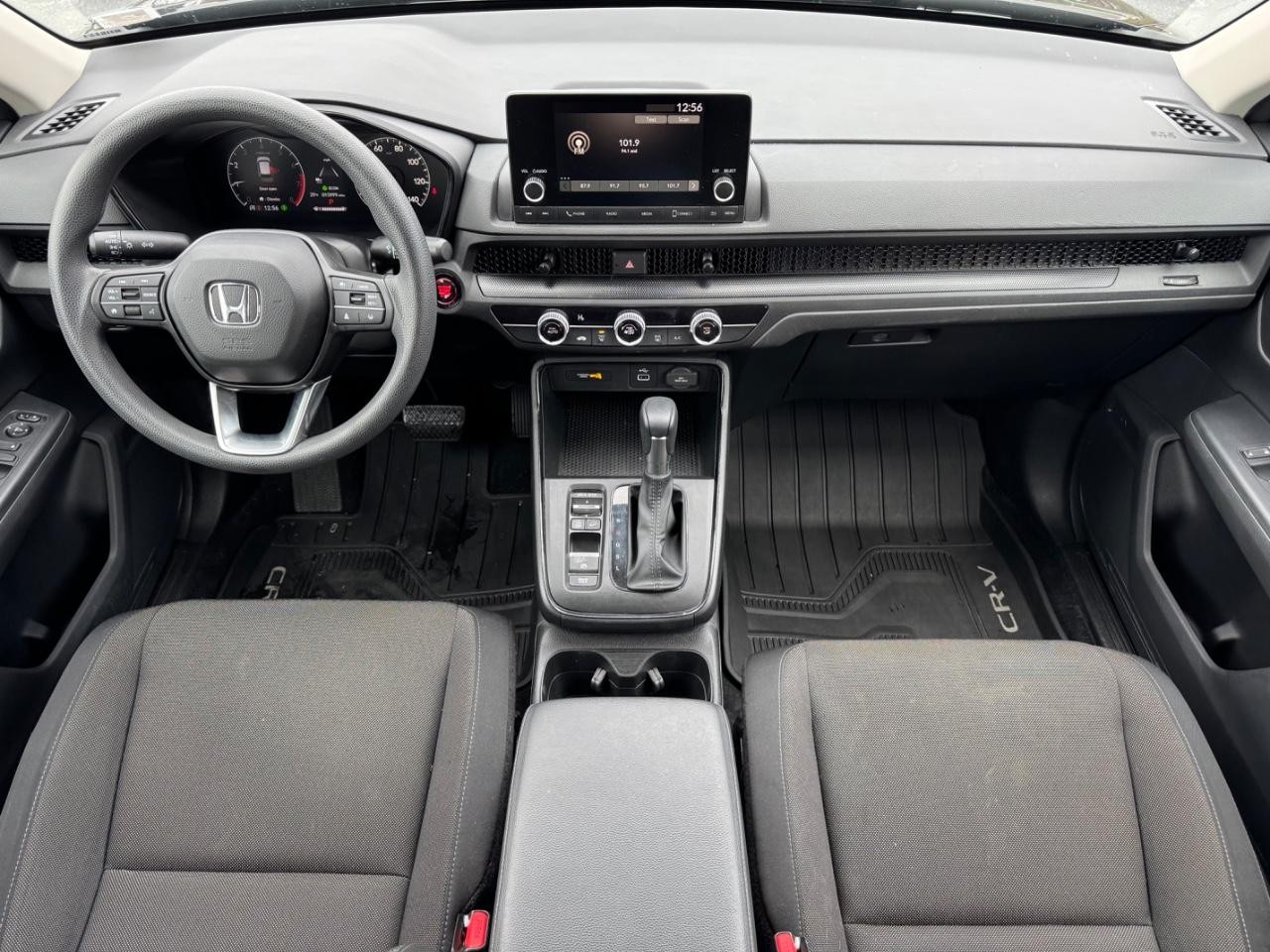 Honda CR-V Vehicle Full-screen Gallery Image 11