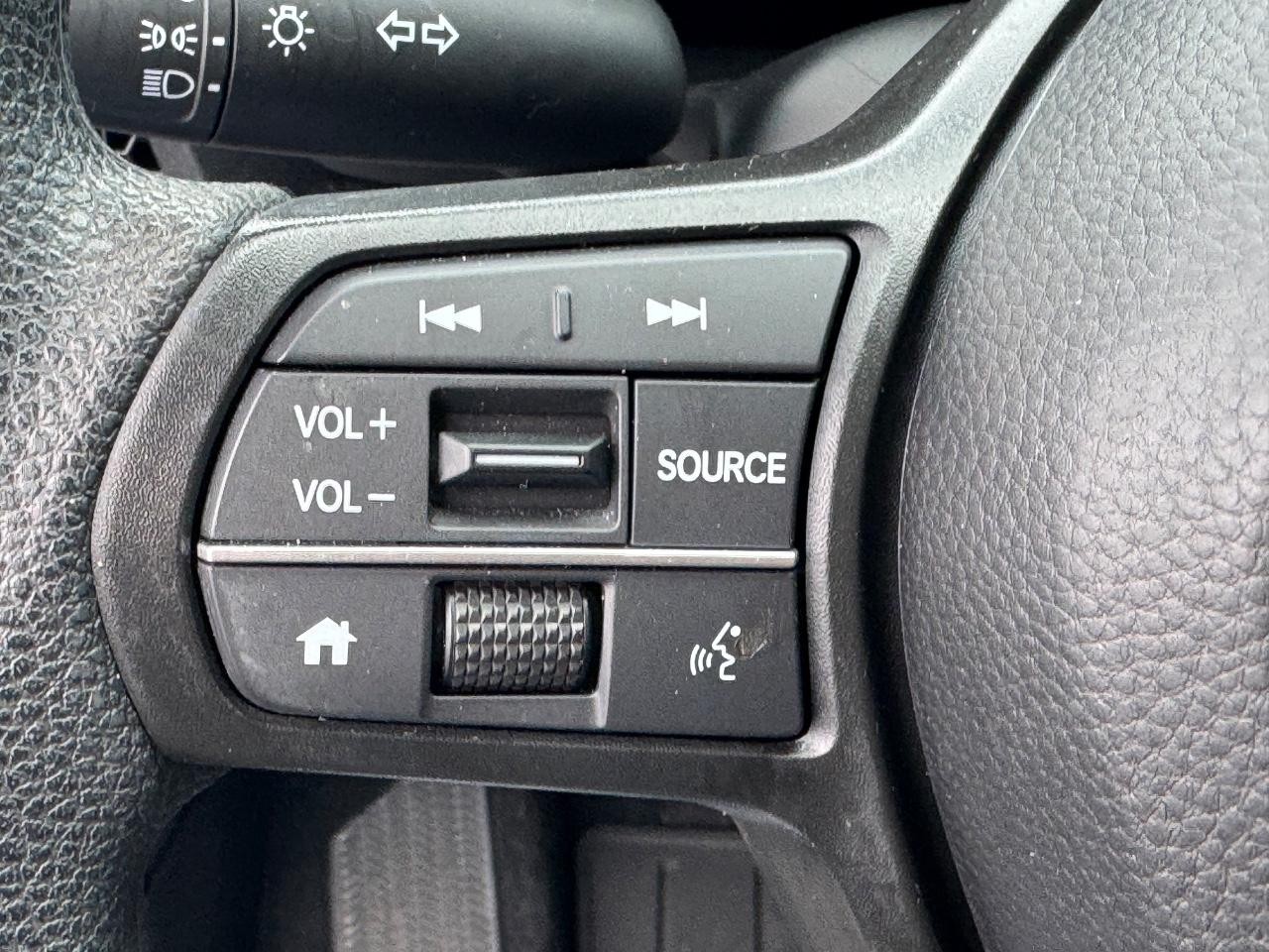 Honda CR-V Vehicle Full-screen Gallery Image 20