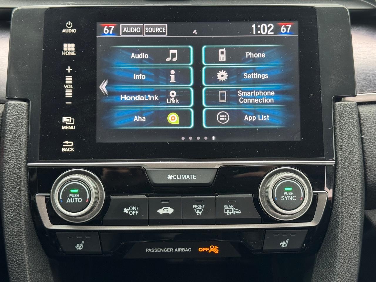 Honda Civic Sedan Vehicle Full-screen Gallery Image 13