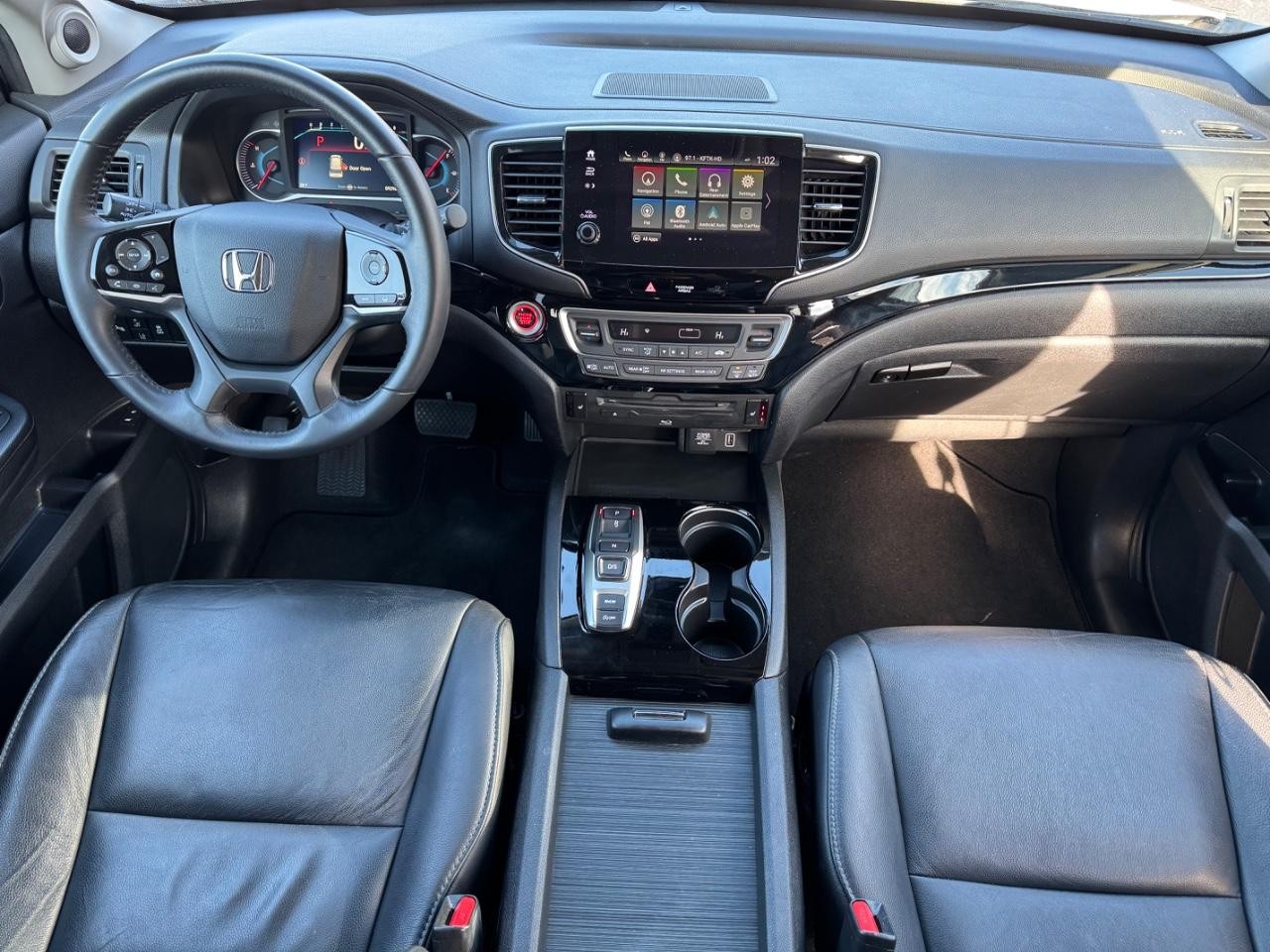 Honda Pilot Vehicle Full-screen Gallery Image 12