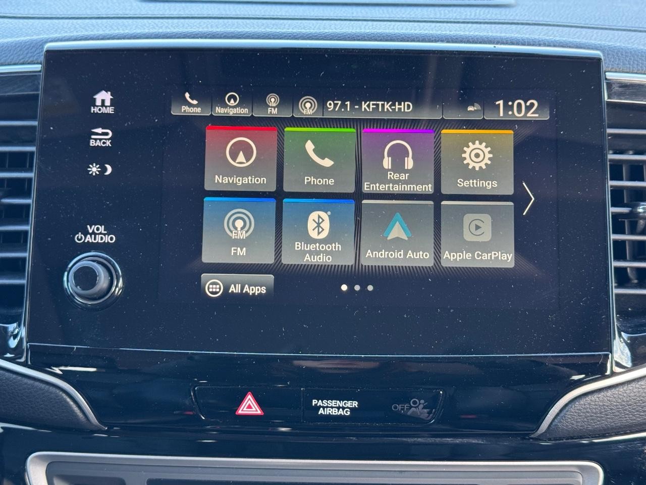 Honda Pilot Vehicle Full-screen Gallery Image 14