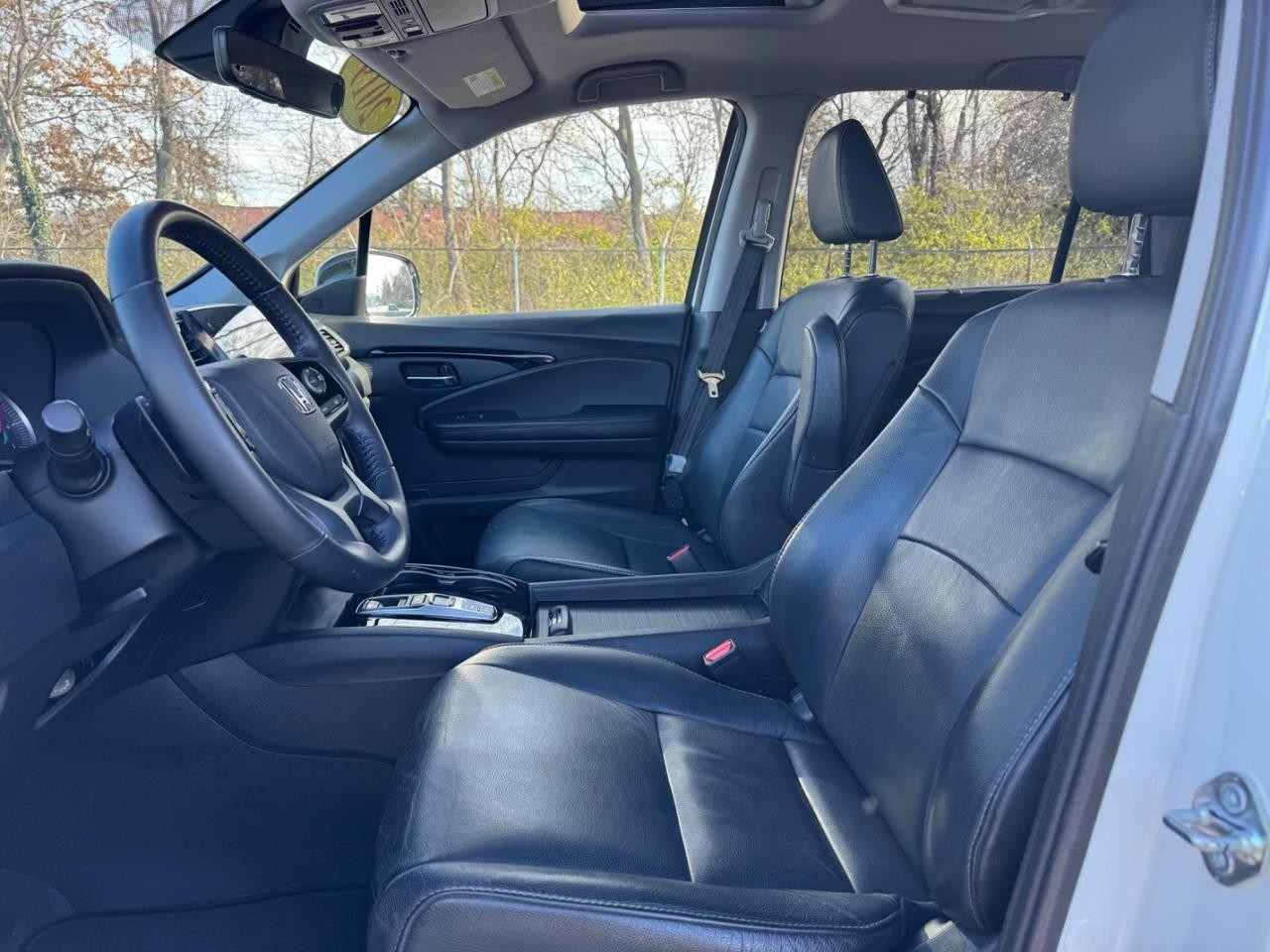 Honda Pilot Vehicle Full-screen Gallery Image 20