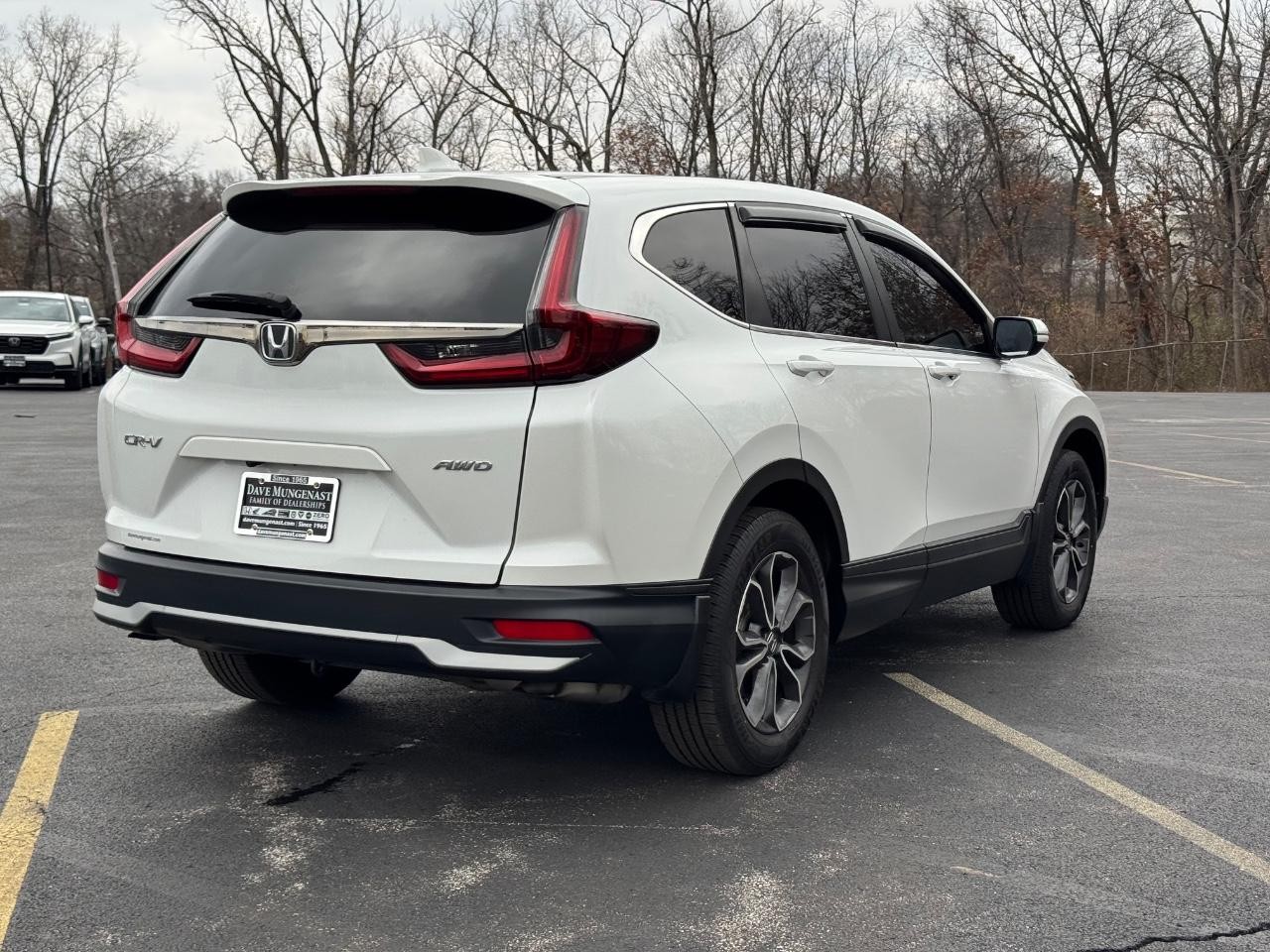 Honda CR-V Vehicle Full-screen Gallery Image 03