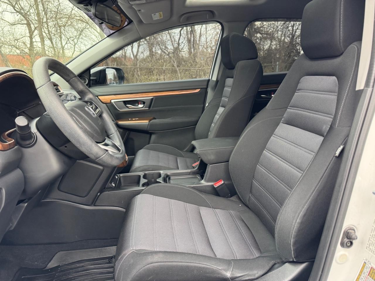 Honda CR-V Vehicle Full-screen Gallery Image 17