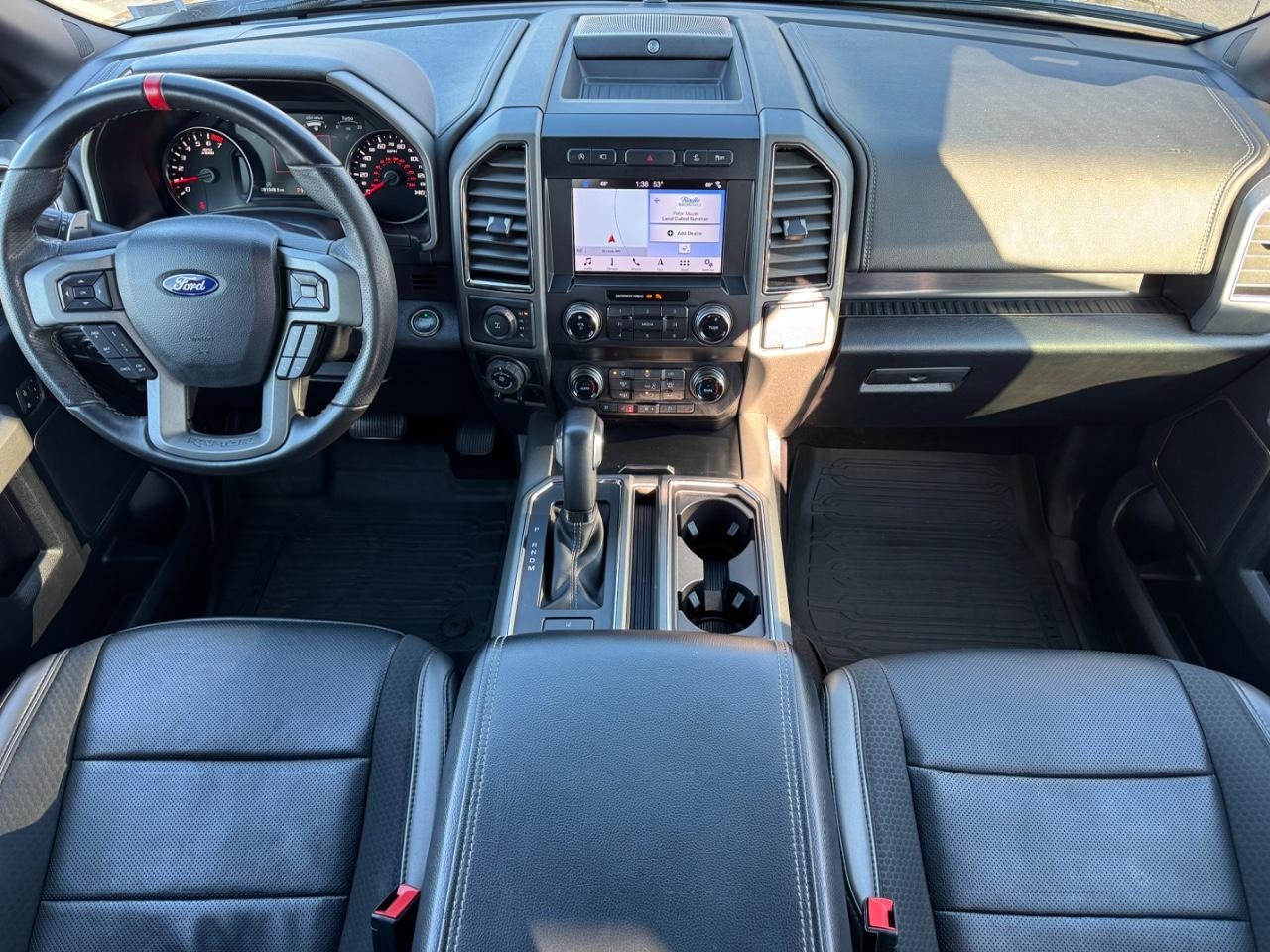 Ford F-150 Vehicle Full-screen Gallery Image 11