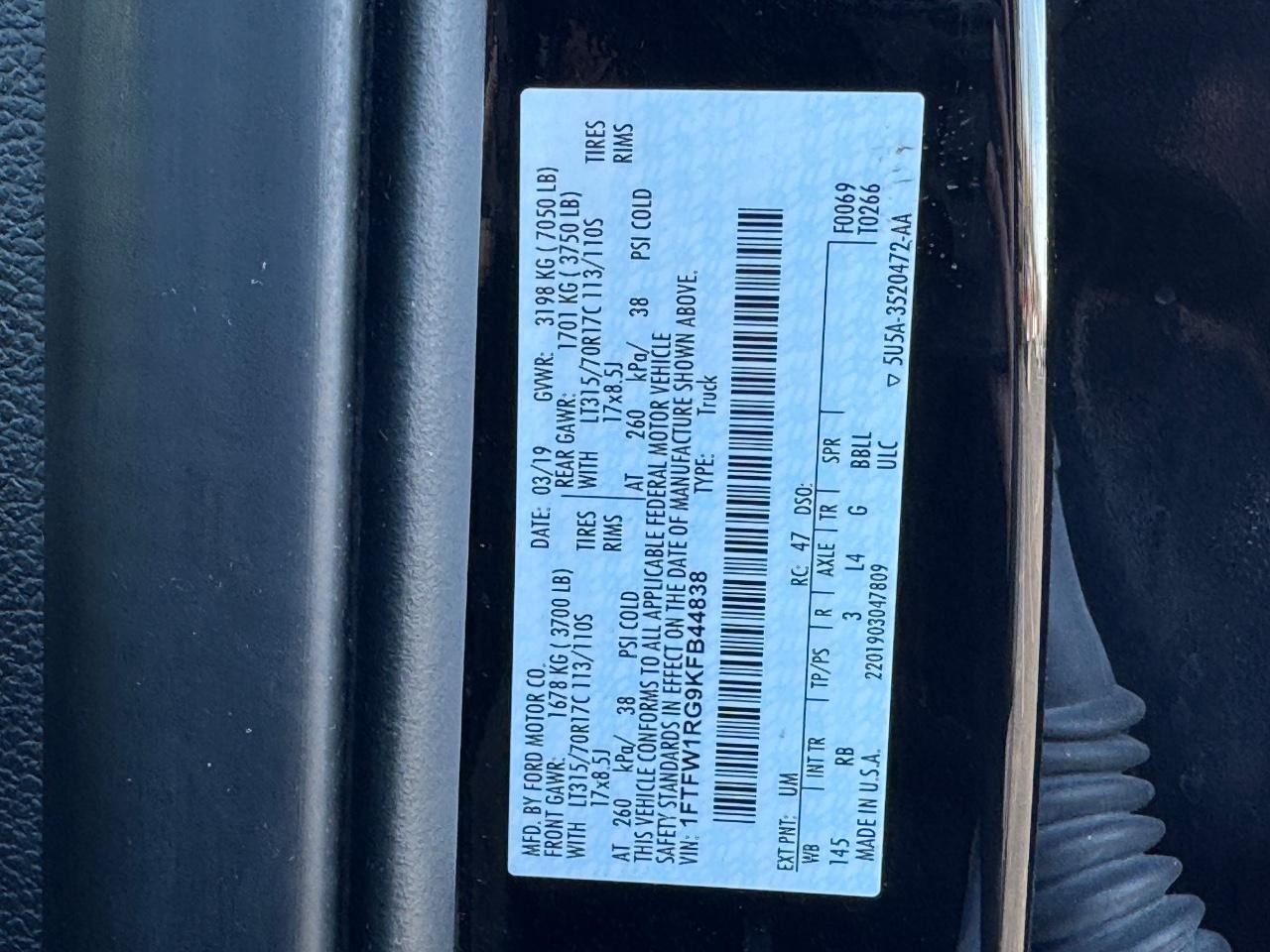 Ford F-150 Vehicle Full-screen Gallery Image 29