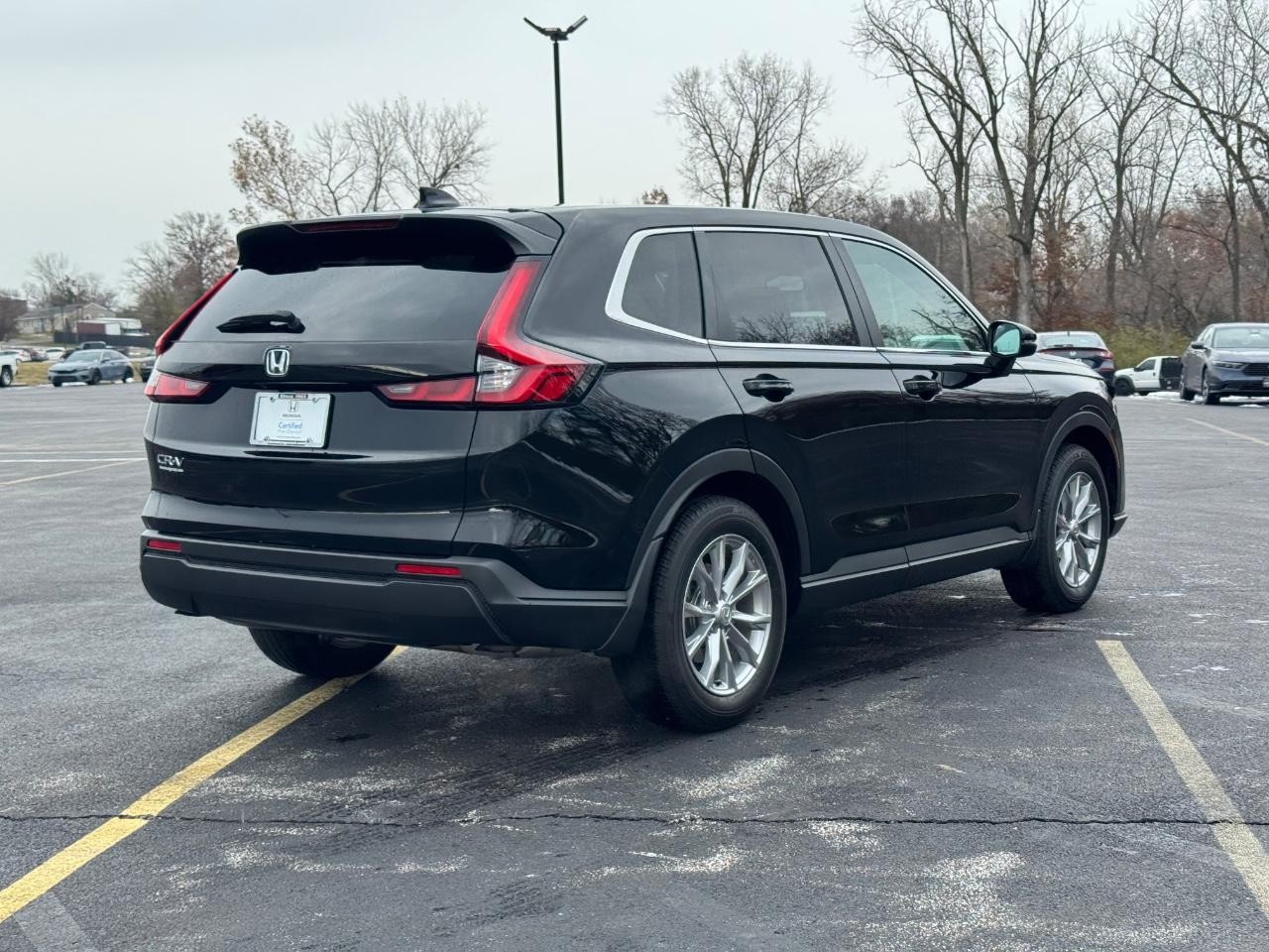 Honda CR-V Vehicle Full-screen Gallery Image 03