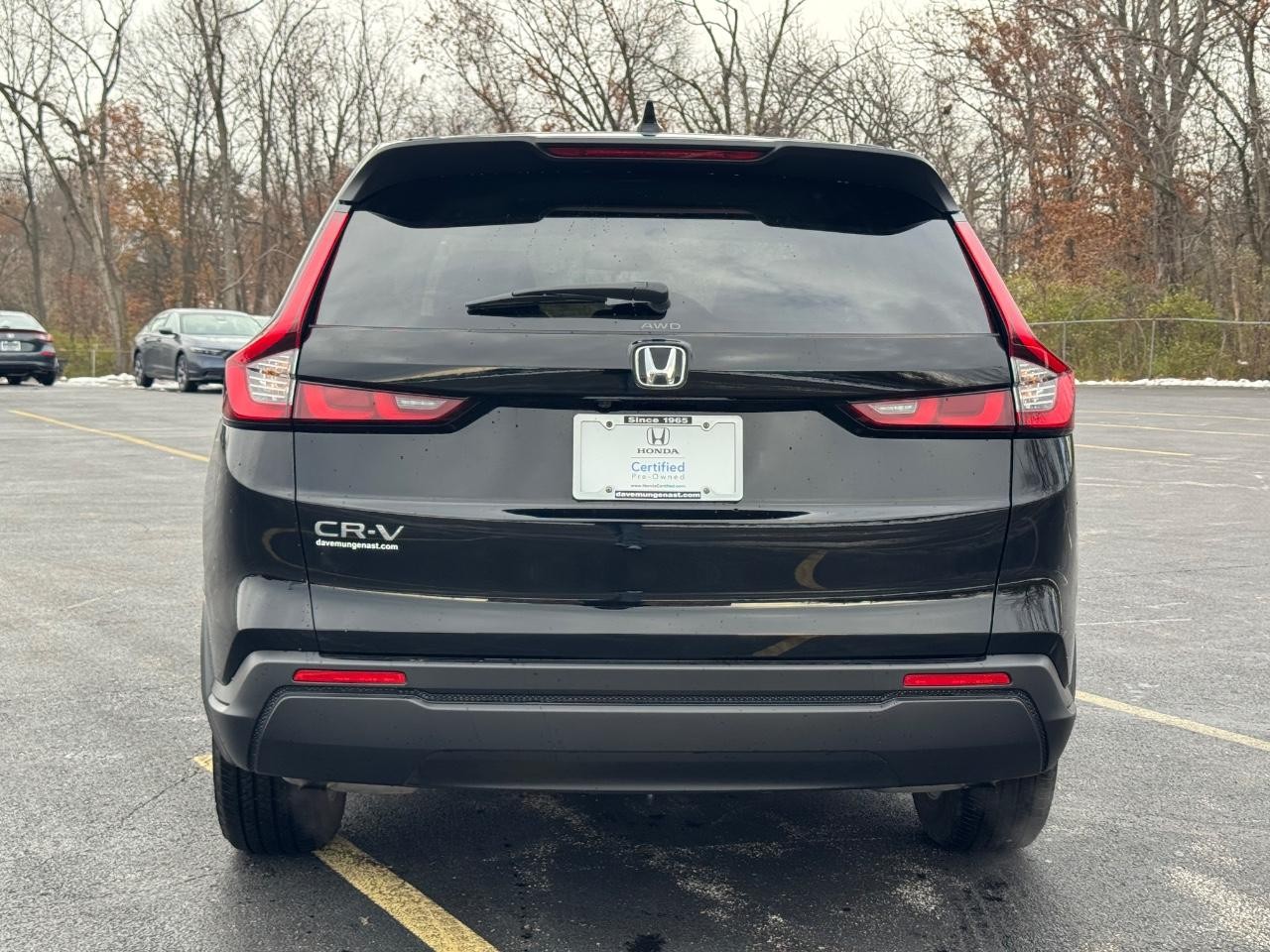 Honda CR-V Vehicle Full-screen Gallery Image 05