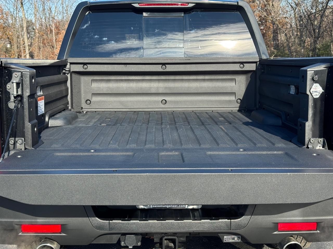 Honda Ridgeline Vehicle Full-screen Gallery Image 04