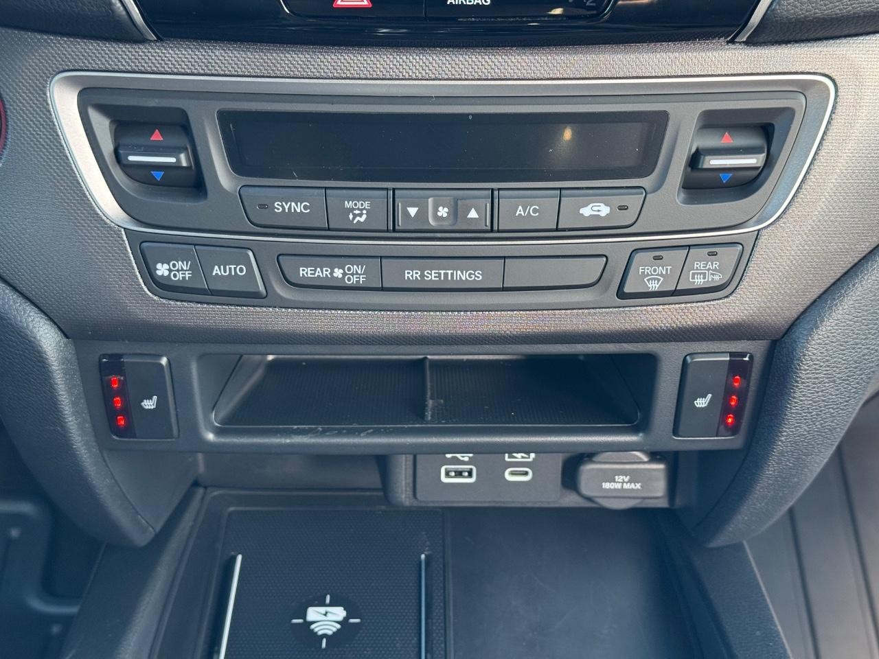 Honda Ridgeline Vehicle Full-screen Gallery Image 14